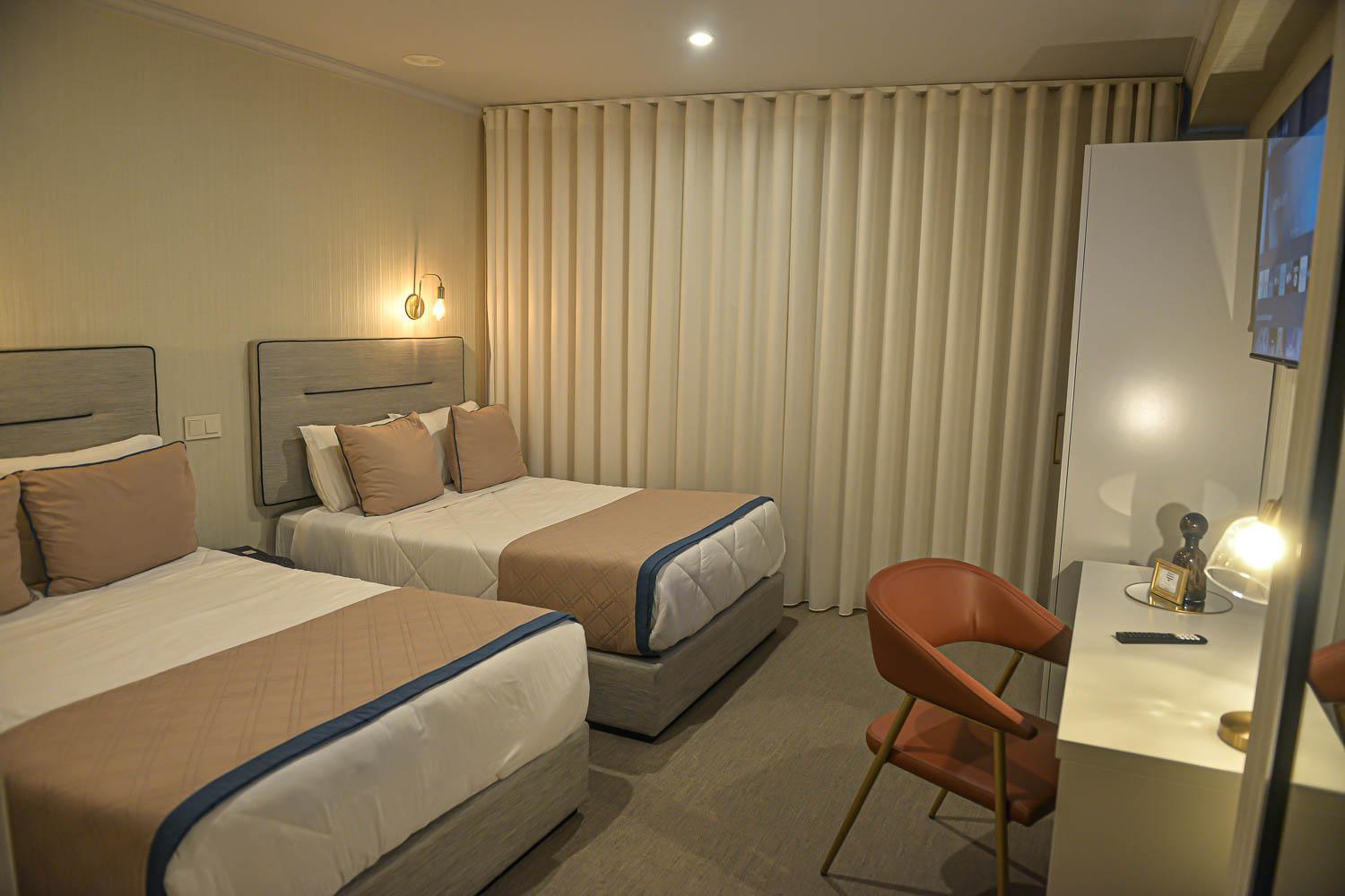 America 3* Porto