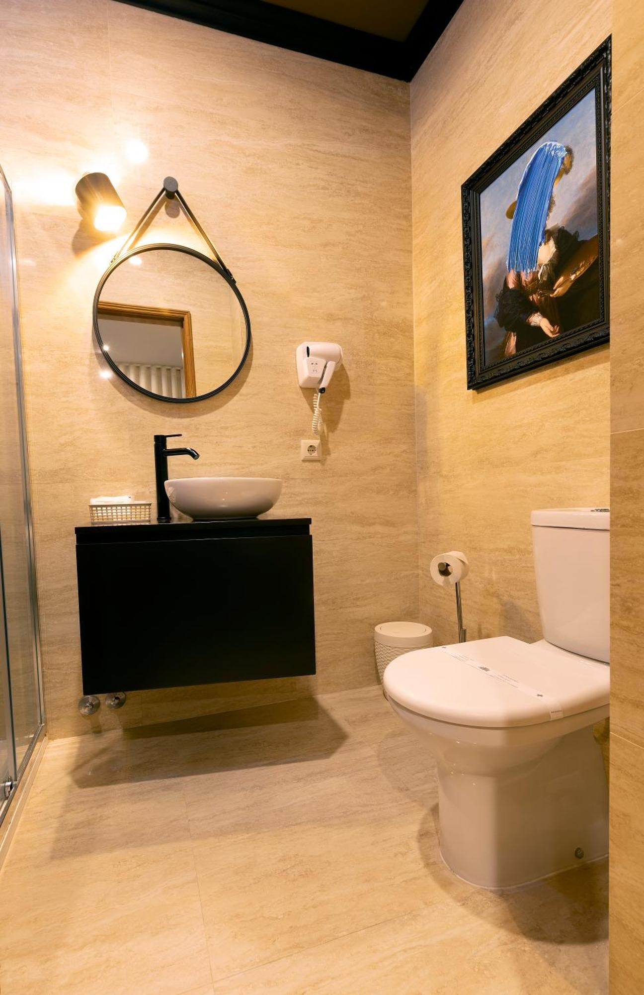 America Hotel 3*